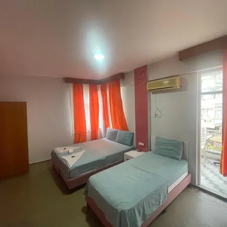 Ersoy Ak