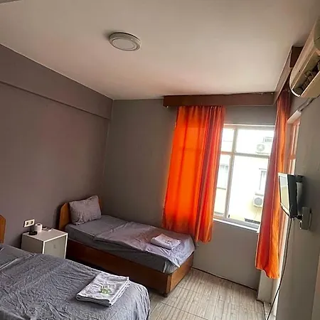 Ersoy Ak
