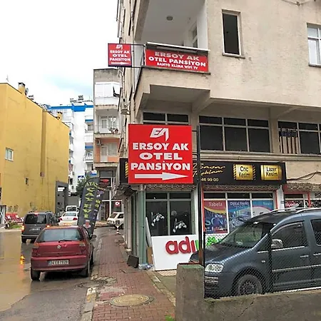 Ersoy Ak