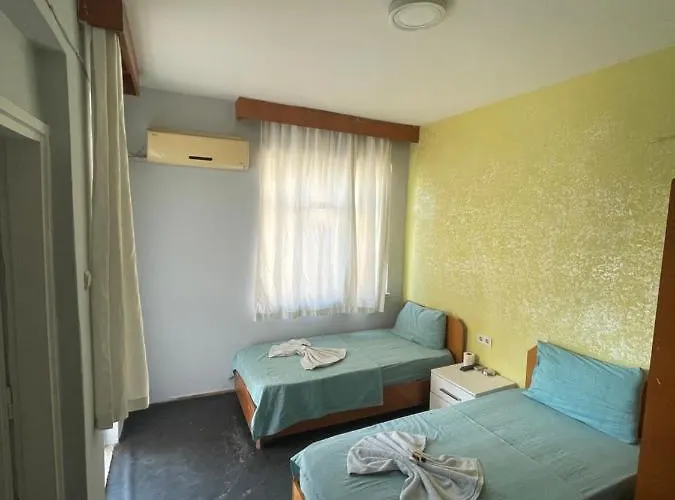 Ersoy Ak Lägenhetshotell 3*